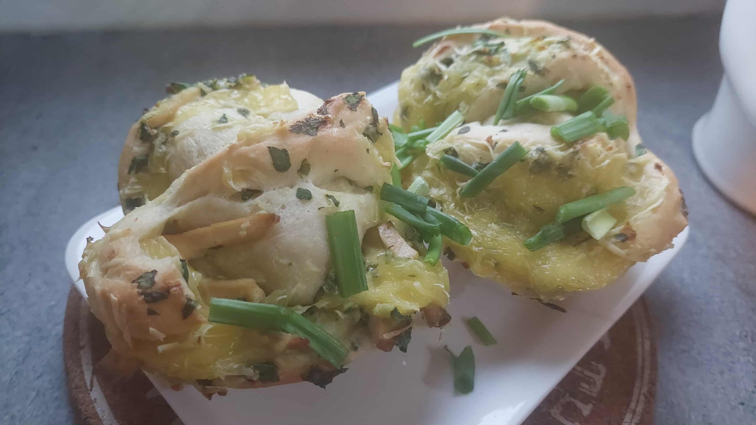 Read more about the article Bułki a la pizza